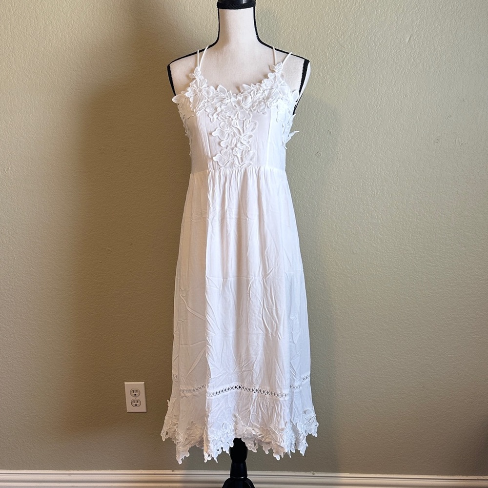 Elegant Backless White Lace Trim Dress